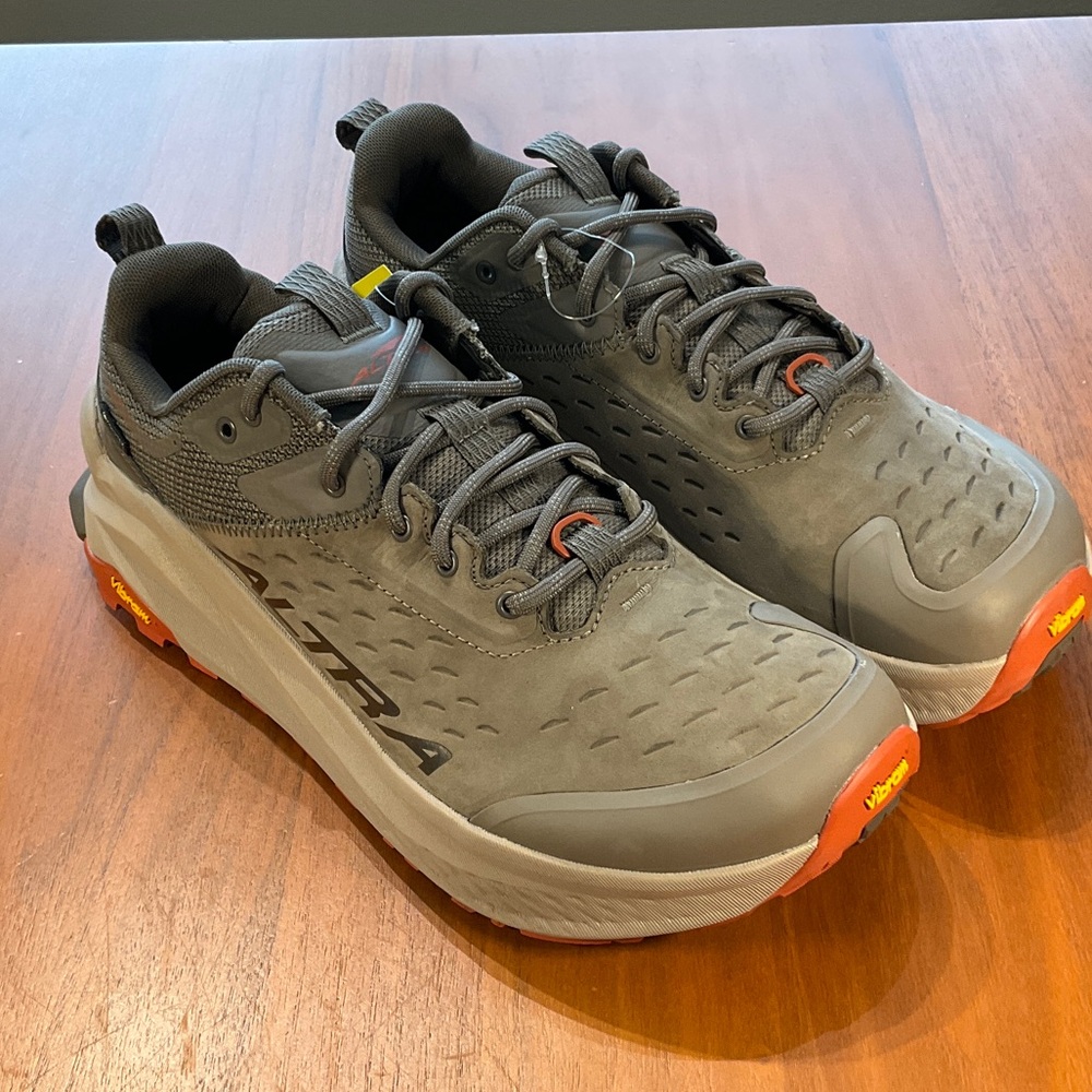 Olympus 6 GTX low Altra Men's Gray and Orange Athletic Shoes - Picture 2 of 4